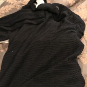 Designer Collection sweater, black w/zipper , like new